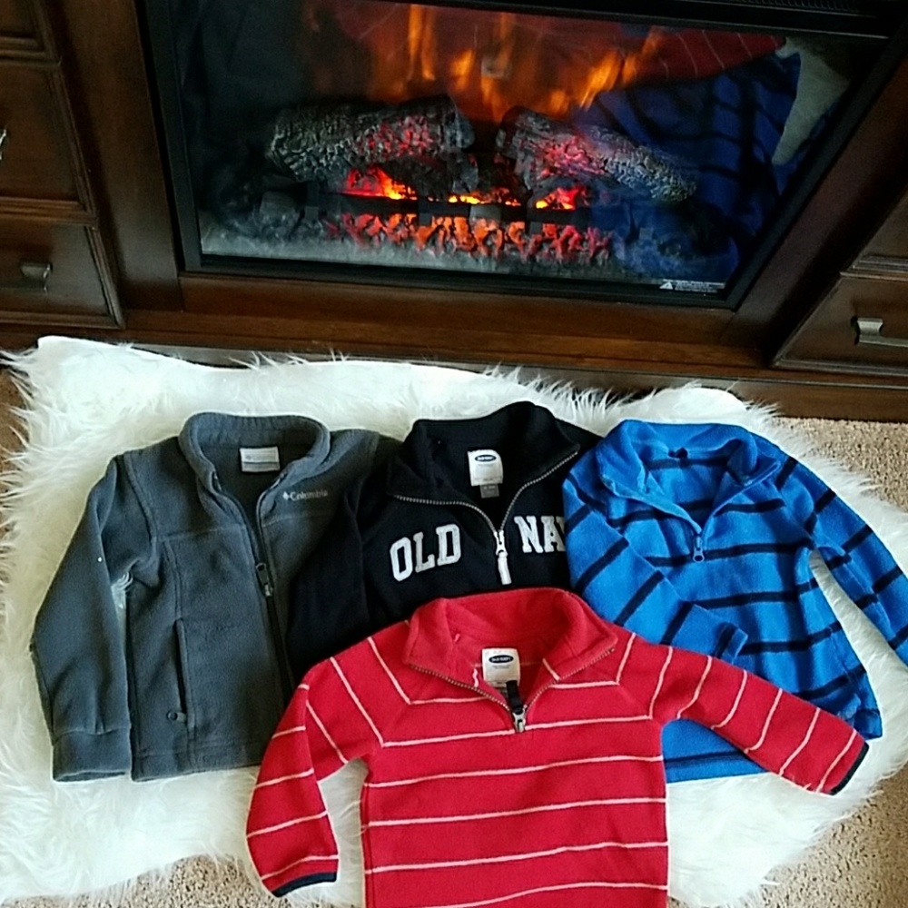 Boys Lot 2T Fleece jackets
